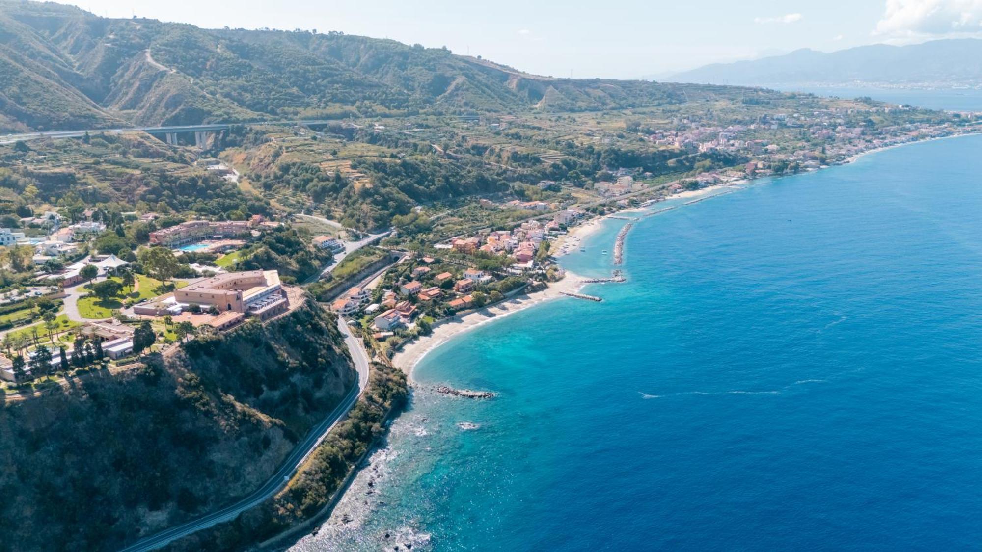 Altafiumara Resort & Spa Villa San Giovanni Bagian luar foto